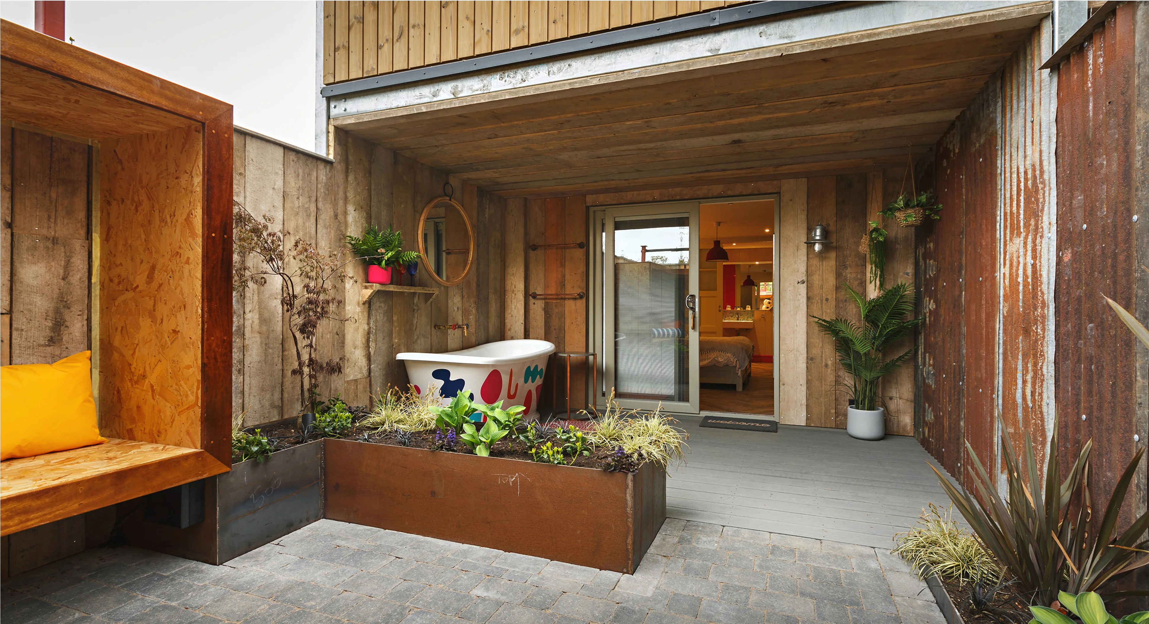 Courtyard Spa Room at Ffolkes