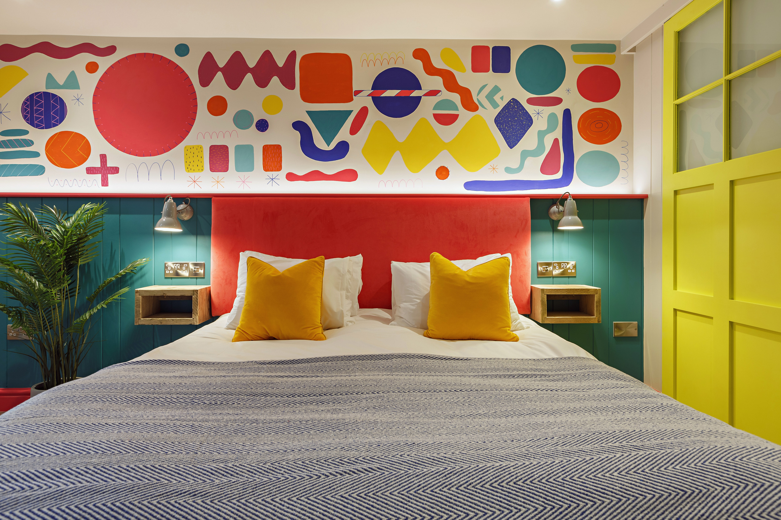 Mews Spa bedroom